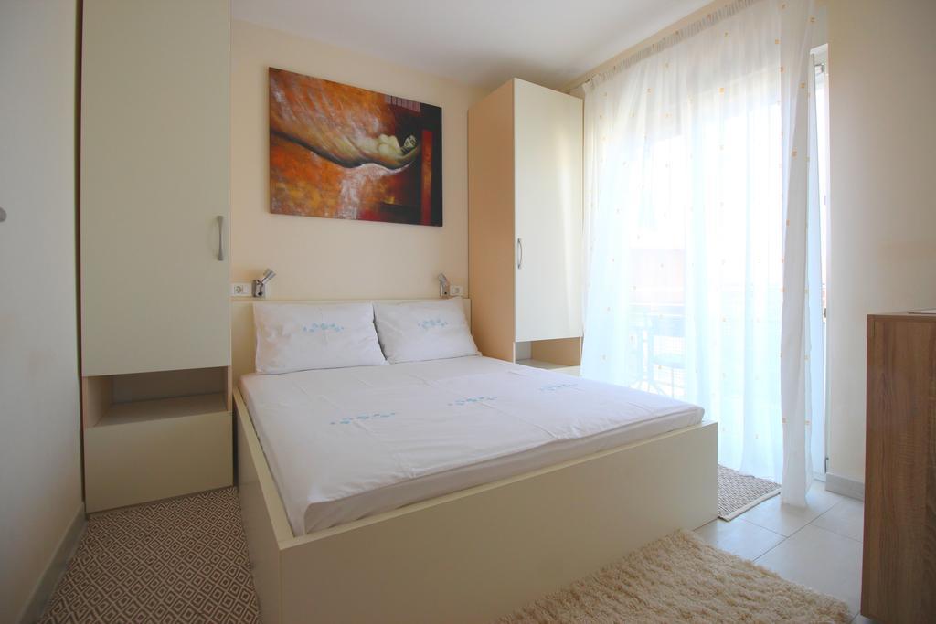 Apartment Brigite โรวีน ภายนอก รูปภาพ